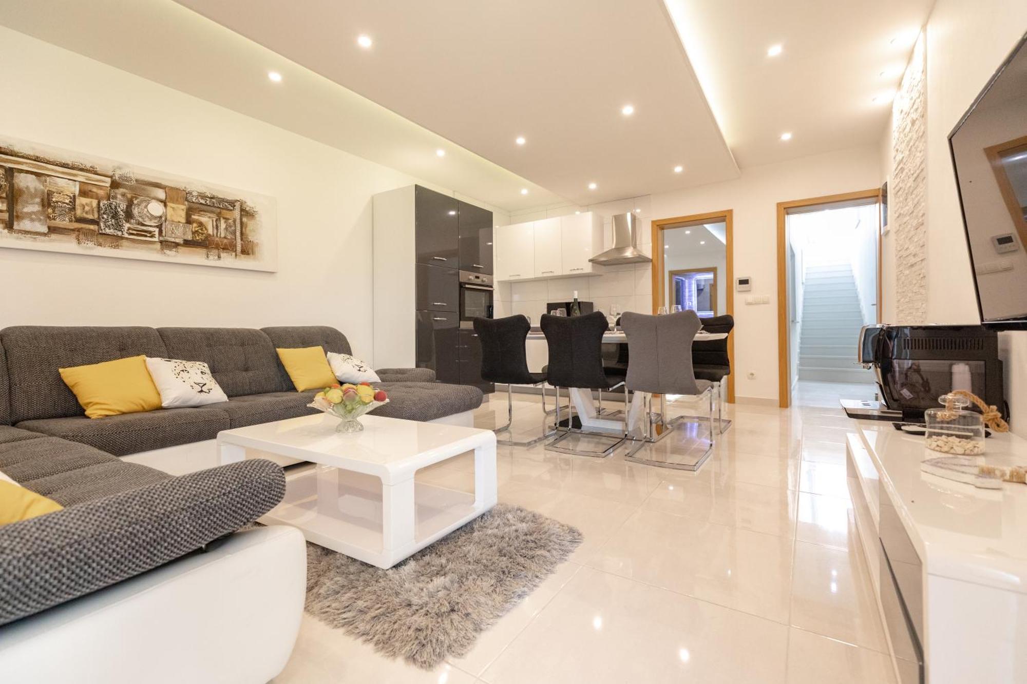 Luxury Apartment Aria Trogir Bagian luar foto
