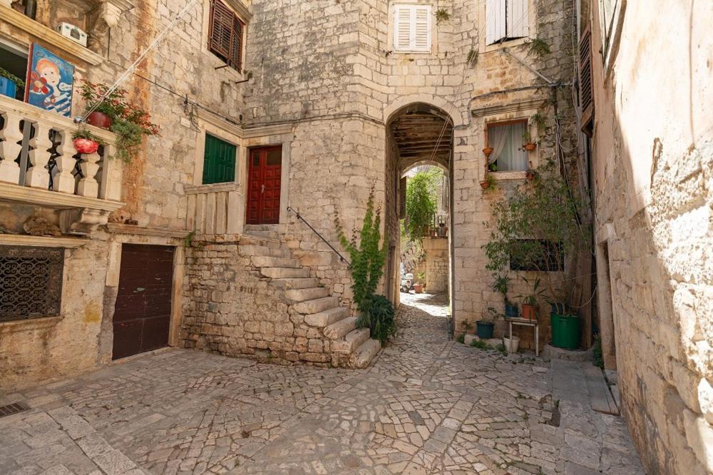 Luxury Apartment Aria Trogir Bagian luar foto