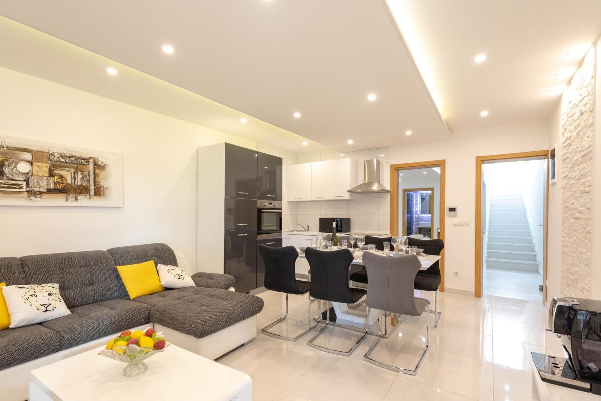 Luxury Apartment Aria Trogir Bagian luar foto
